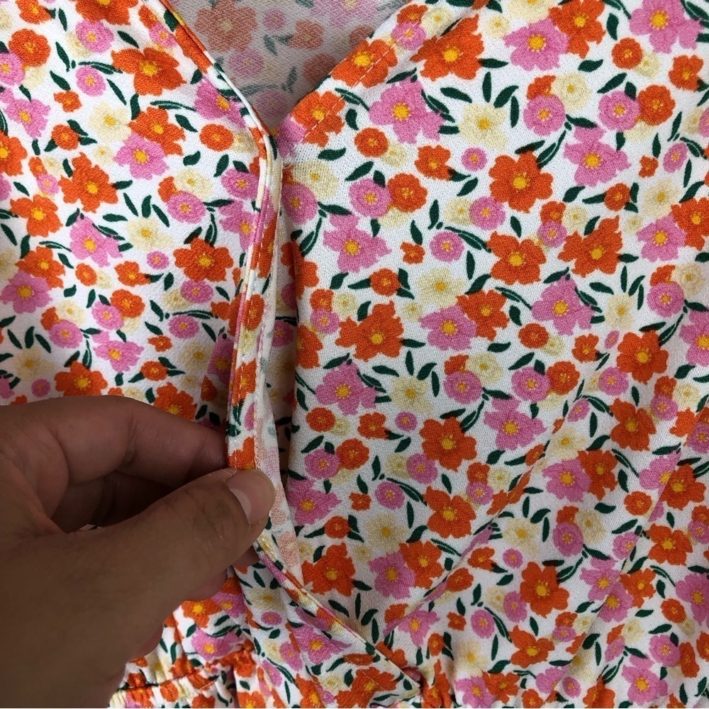 Ava Rose Floral Spring flowers layered sleeve blouse size: M - Picture 10 of 10